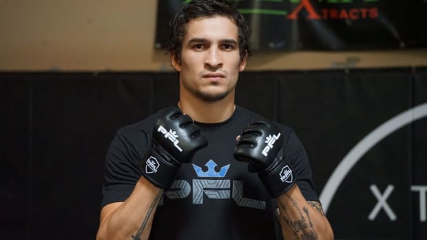Biaggio Ali-Walsh makes his long-anticipated professional debut.
